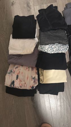 Clothing bundle moving all has to go. Size small and size 25,26,27 jeans Yoga clothes and dresses