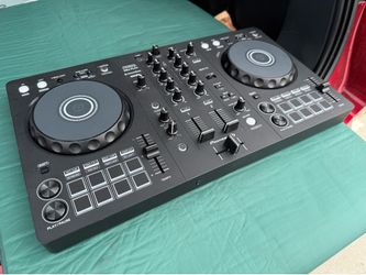 Pioneer DJ DDJ-FLX4 2-deck Rekordbox and Serato DJ Controller - Graphite
