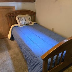Twin Wooden Platform Bed