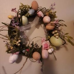 4 PC Wreaths that you can add to them All $10