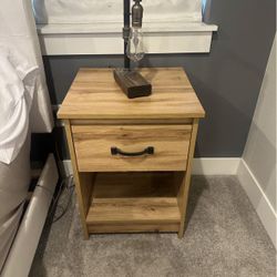 Beautiful Mid Century Modern Nightstands (2)