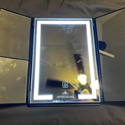 Trifold LED mirror 