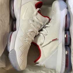 LEBRON 16 LOW 'DRAFT NIGHT