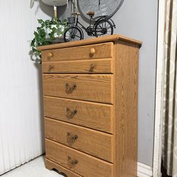 Dresser, Cajonera