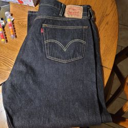Levis