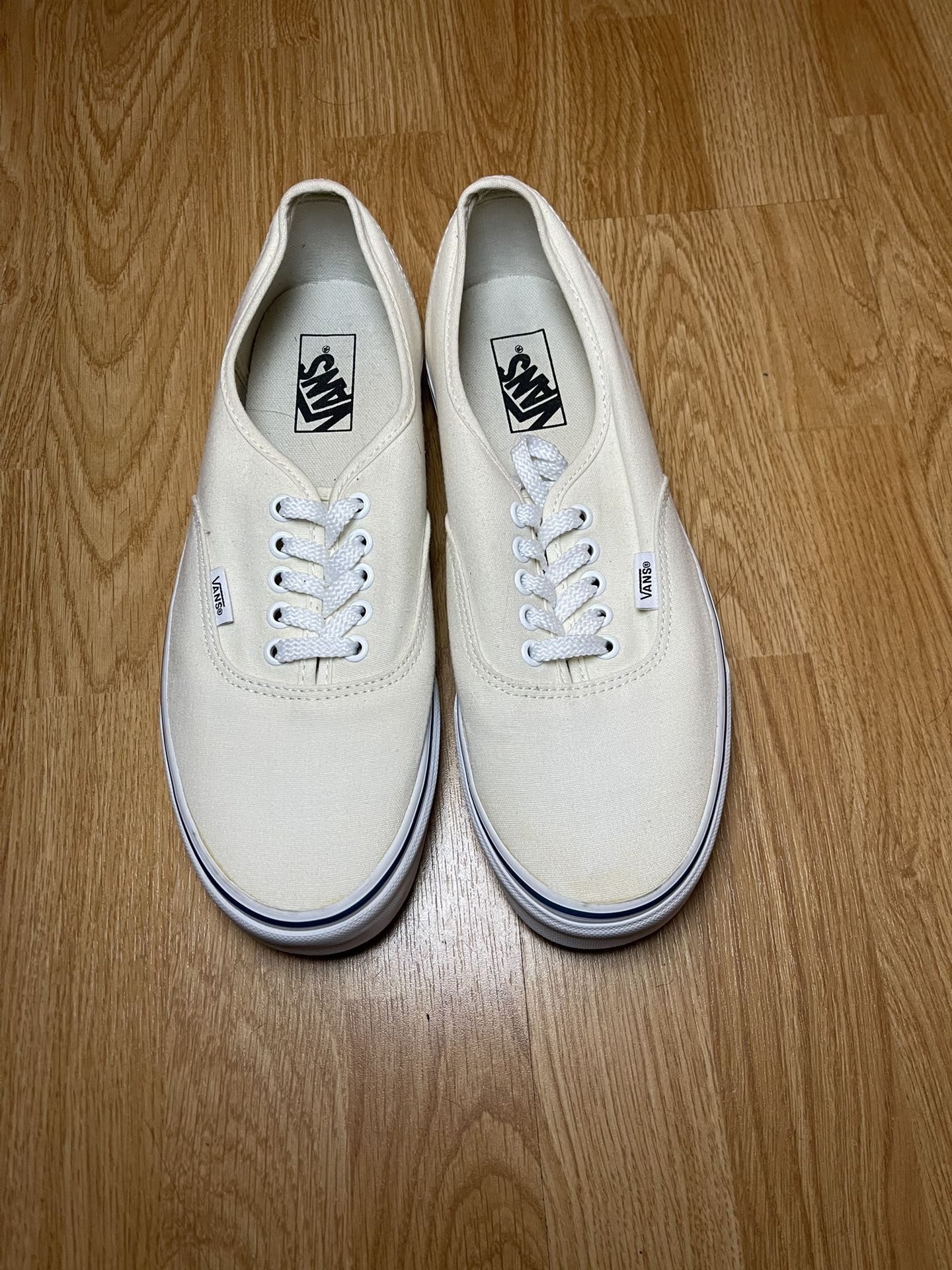 White vans size 10