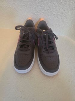 ​Nike Court Borough Low 2 GS – Size 4Y (Women’s 5.5)