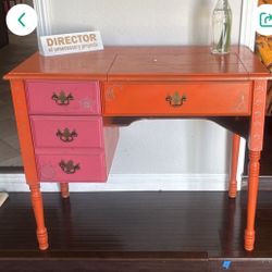 Artistic Sewing Table