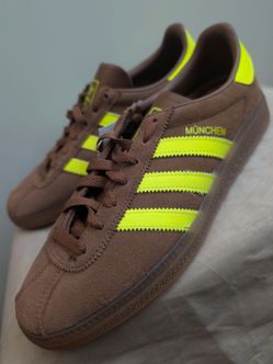 Adidas Muenchen Shoes Women's size 8.5