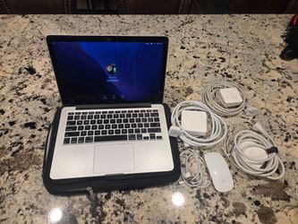Apple MacBook Pro 13" Retina 2015 3 Chargers Magic Mouse Laptop Case