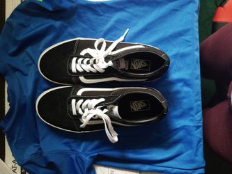 (BRAND NEW) VANS SIZE 6 YOUTH Boy/girl