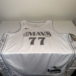 Luka Jersey 