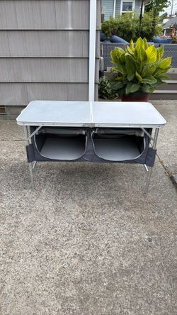 Camp table