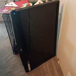 JVC Flat Screen TV Not Sure Of The Size But It's Bigger Than 42 In