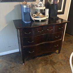 Vintage small dresser 150 or B/O