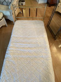 Folding bed w headboard