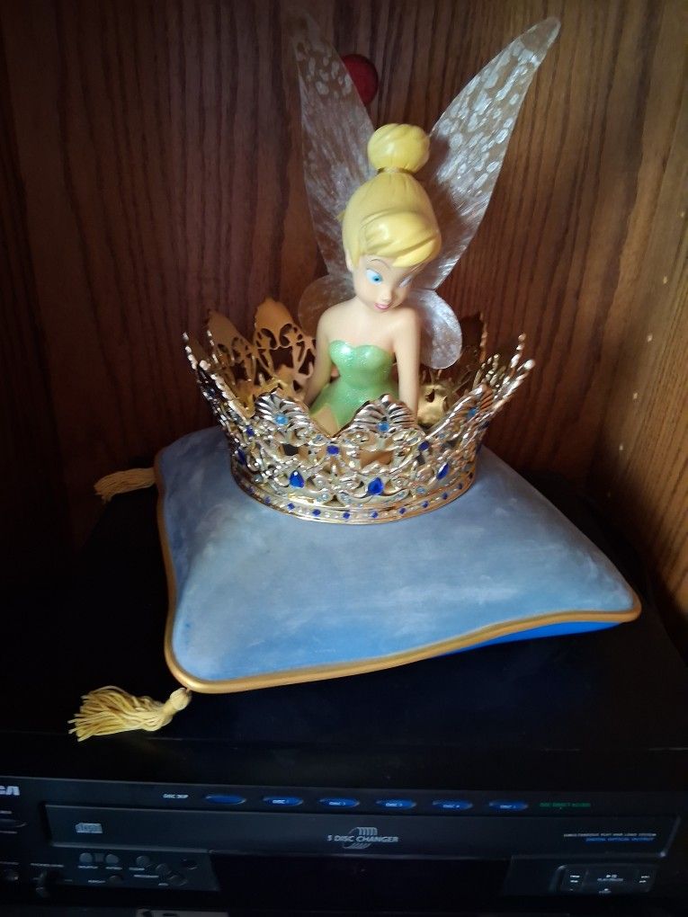 Disney Big Fig Tinker Bell Crown Statue