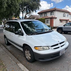 2000 Dodge Caravan