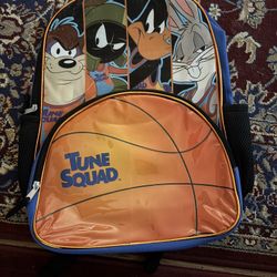 New Looney Tunes “Tune Squad” Backpack – Space Jam Basketball Design