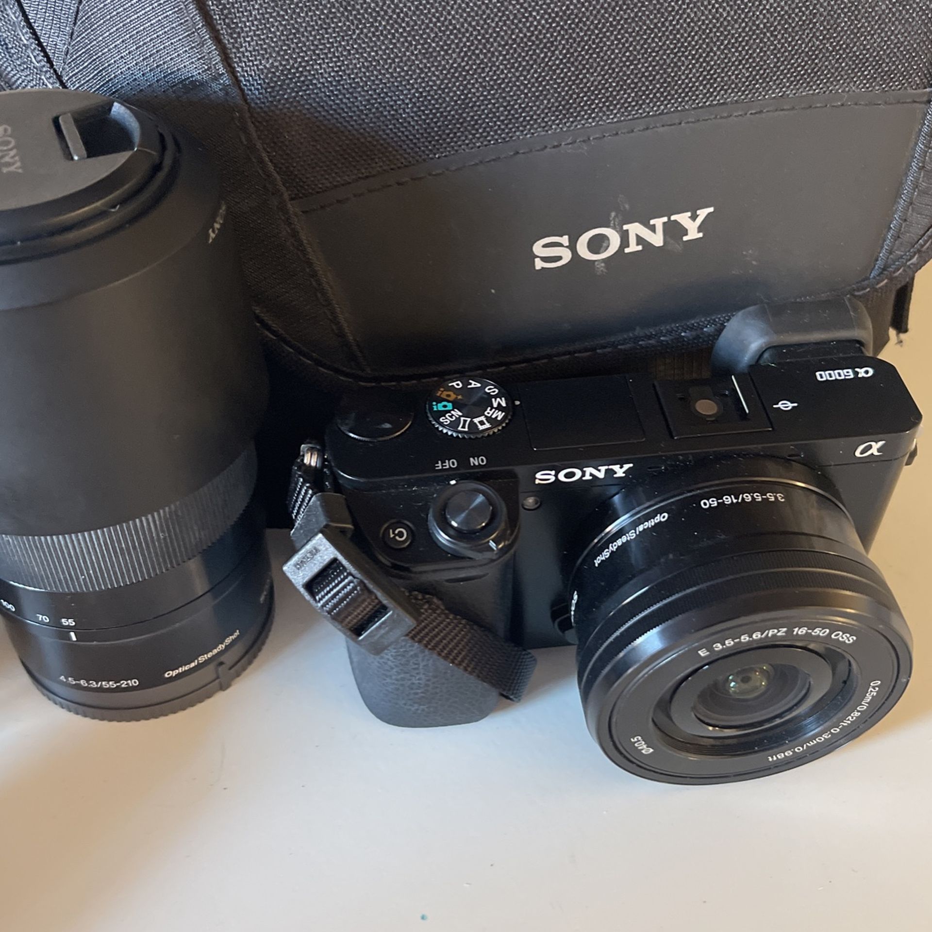 Sony A6000