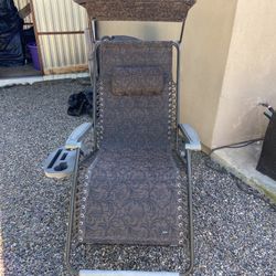 Zero Gravity Reclining Chair With Canopy And Side Tray