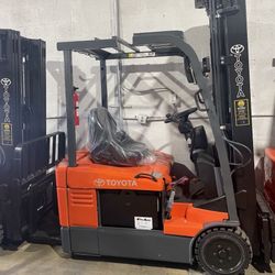 Electric Toyota Forklifts