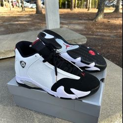 Jordan 14s Black Toe Size 10m
