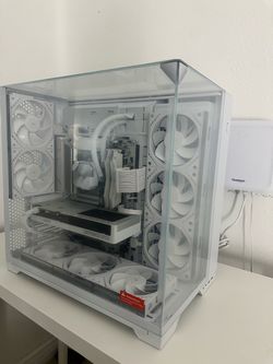 White gaming pc