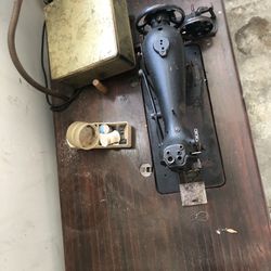 Singer Sewing Machine
