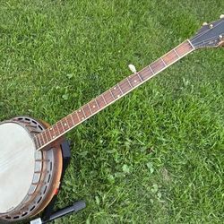 5 string banjo