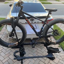 Trek Farley 5 - Fat Tire Mountain Bike