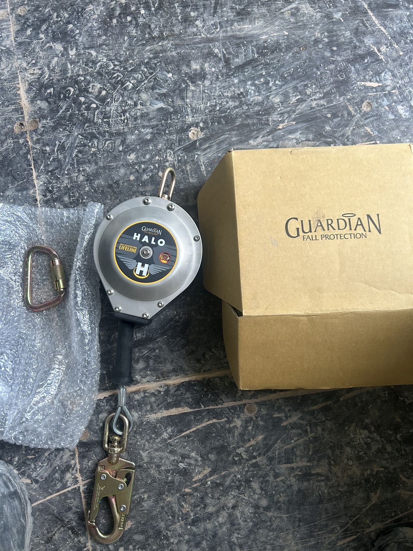 Guardian fall Protection - 30’ Self Retracting Line 