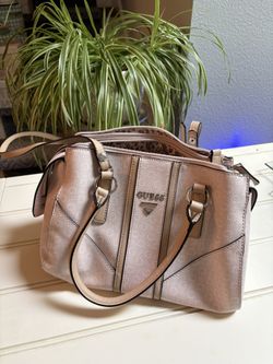 Guess Bag. Purse