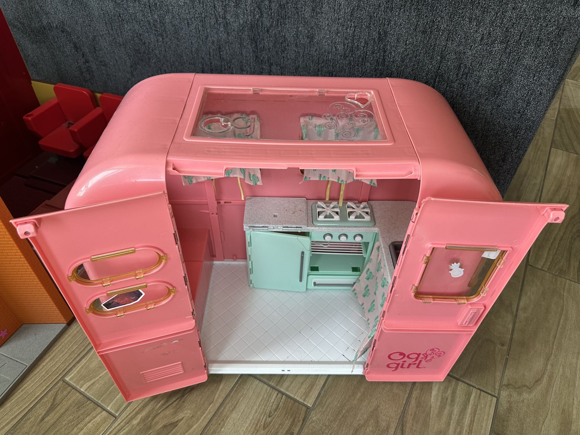 Our Generation Rv For 18” Dolls