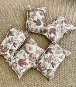 Outdoor Throw Pillows 