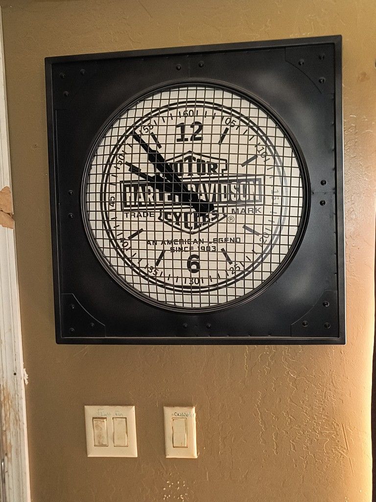 Harley-Davidson Clock.