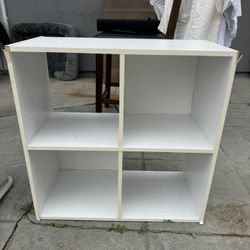 White Cubical 