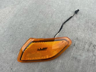 OEM 2018-2025  Jeep Wrangler Gladiator LH Driver Side Marker Light Lamp
