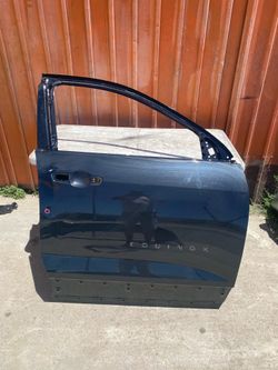 Front Door Chevy equinox right passenger side OEM  2014-2025-2026