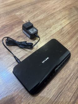 TP-Link TL-SG1008D 8-Port Gigabit Desktop Ethernet Switch w/ Power Adapter