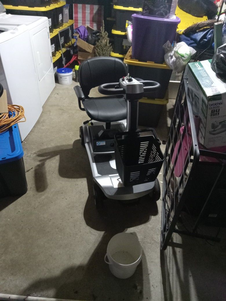 Like New Electic Wheel Chair Only Used Twice Local Pickup Only