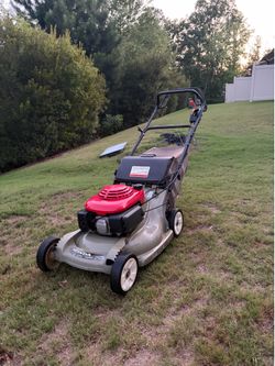 Honda HRB215 21” Self Propelled Mower