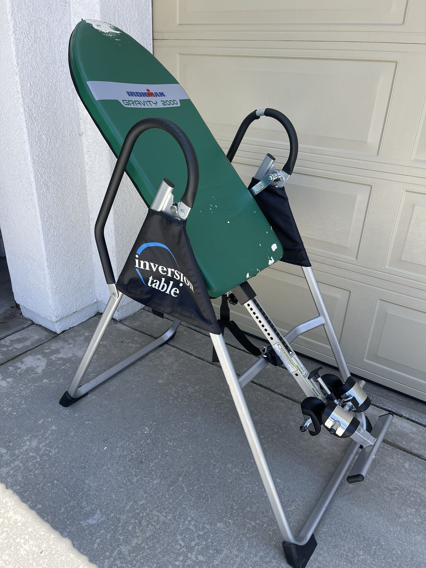 Ironman Gravity 2000 Inversion Table