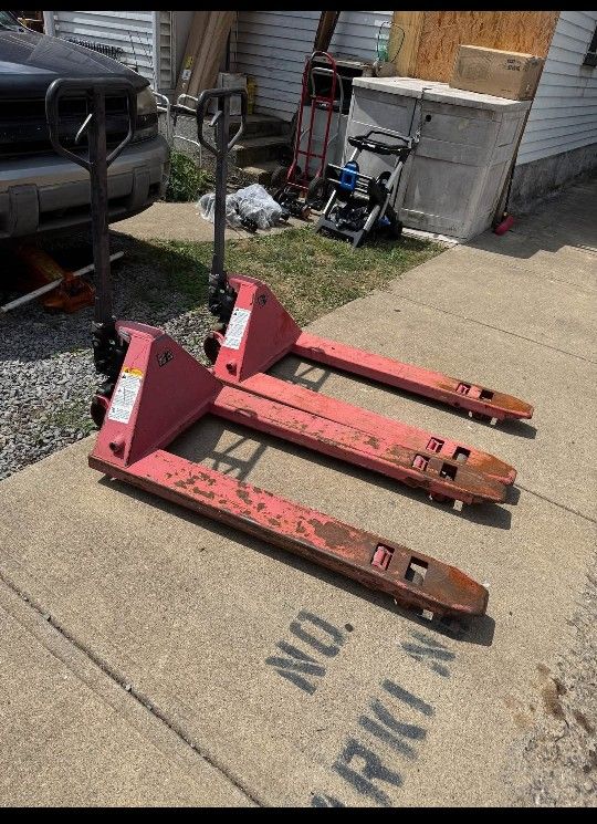 Pallet Jacks $300 a Piece