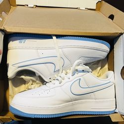 Nike Air Force 1 White with Blue Details – Like New 🔥