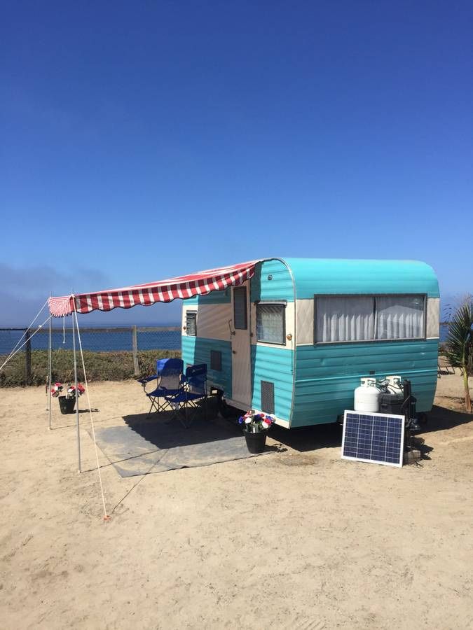 1965 Aloha Vintage Camper Trailer.