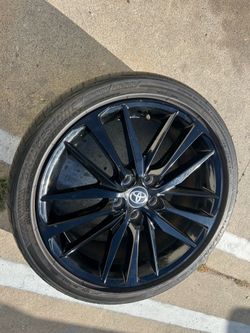 Single Toyota Camry rim 19” oem ( one 1 wheel only )( Solamente Un 1 Rin  )