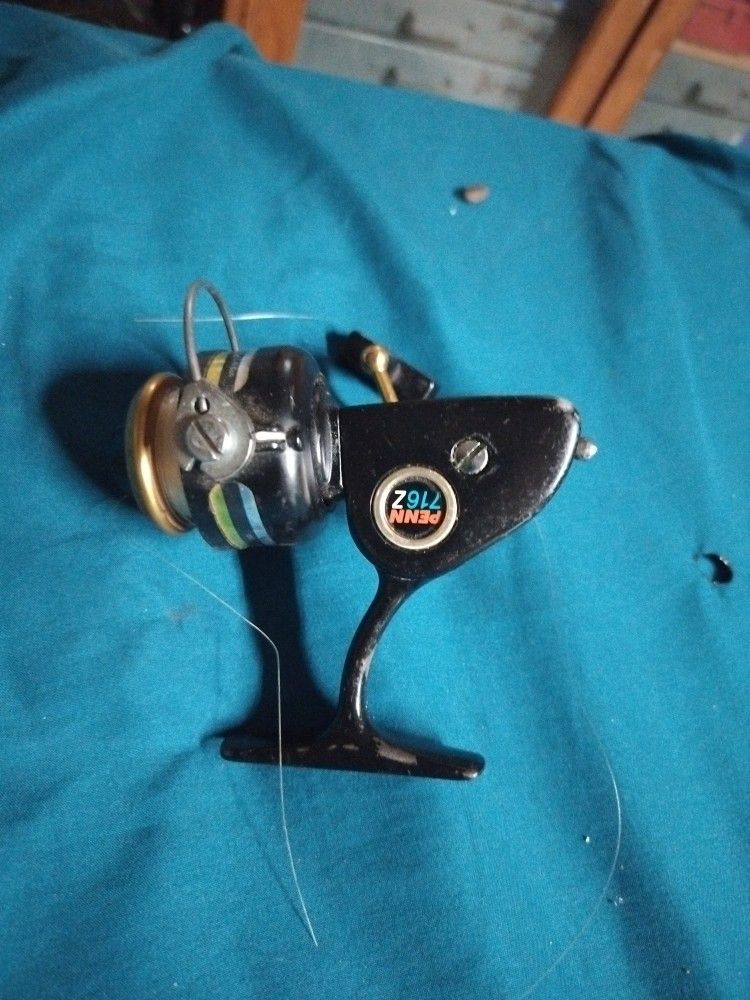 Vintage Penn 716z Spinning Reel 