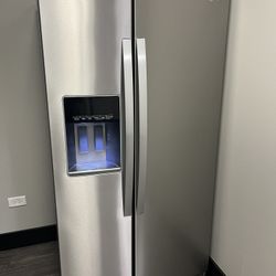Stainless Steel French Door Fridge/freezer/water Dispenser For Sale - Naperville