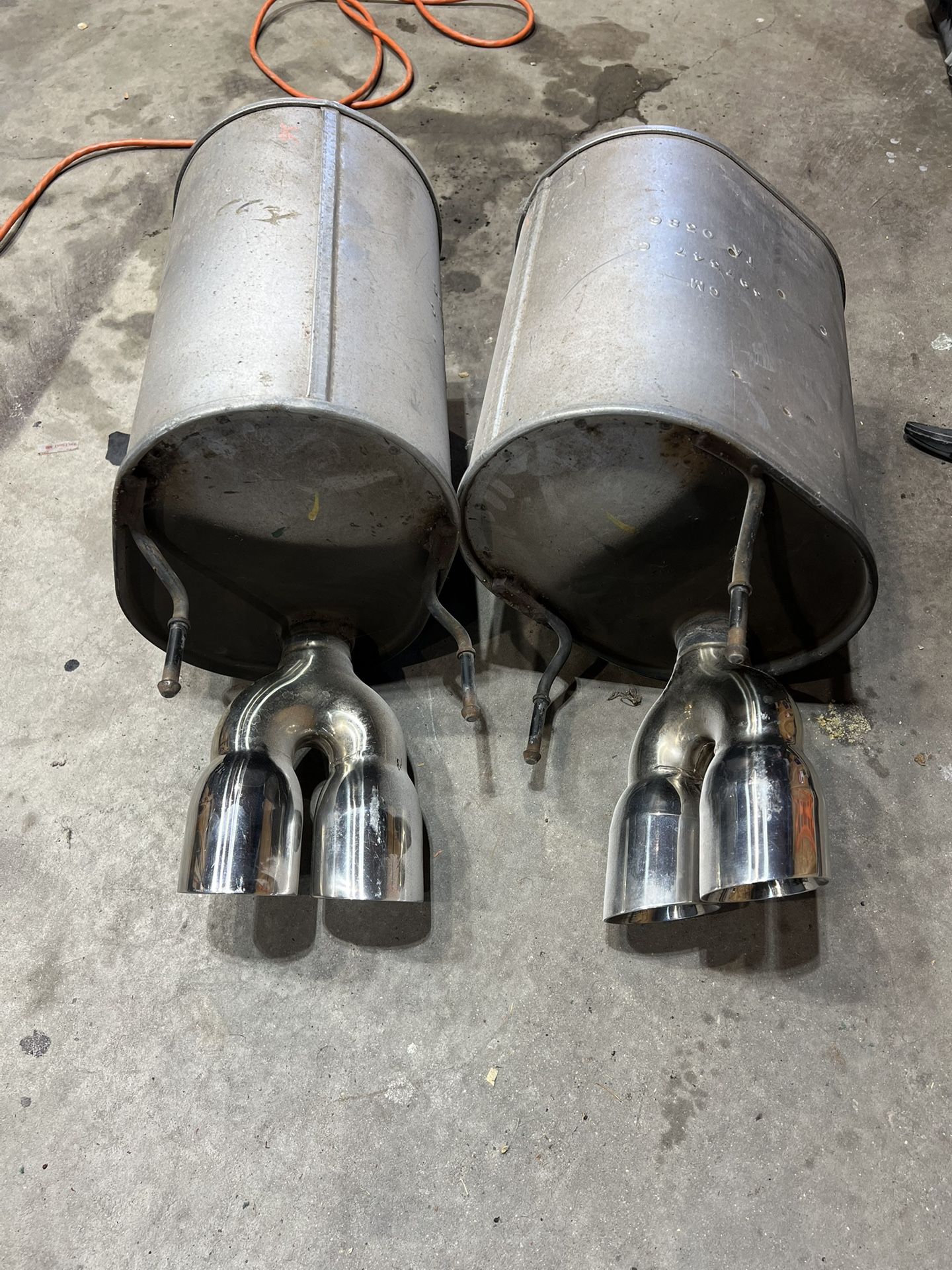 Chevrolet Corvette Exhaust Mufflers/tips 